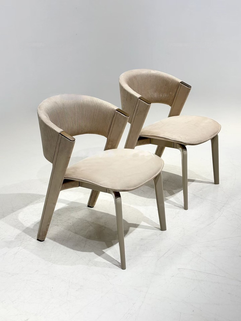 輕奢 米色烤漆 磨砂皮餐椅 KNNS151