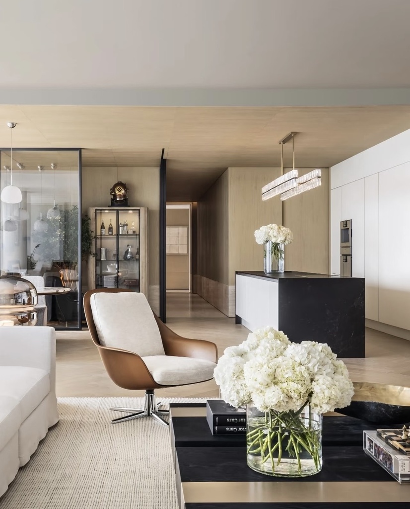 義式極簡 皮革軟墊 旋轉單椅